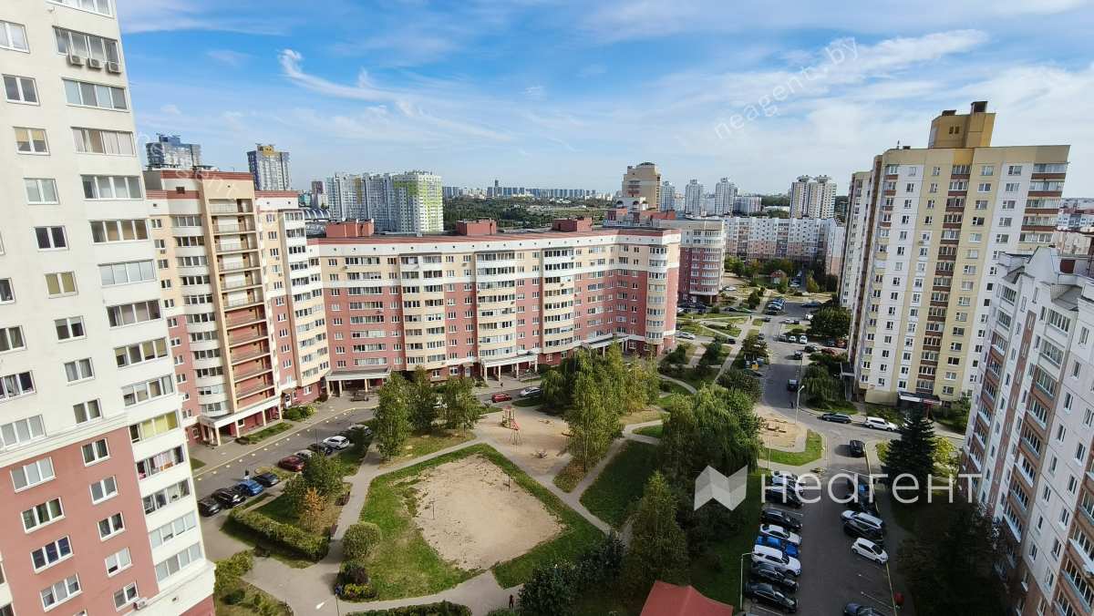 просп. Дзержинского, дом 119, вид из окна просп. Дзержинского, дом 119, вид из окна