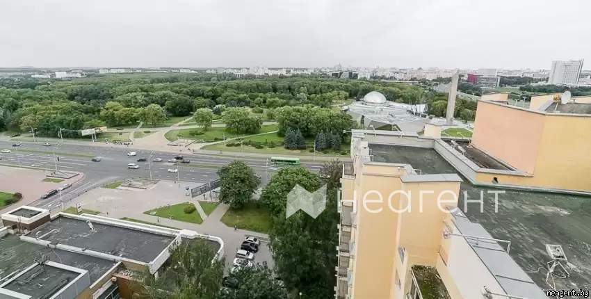 просп. Победителей, дом 43, вид из окна