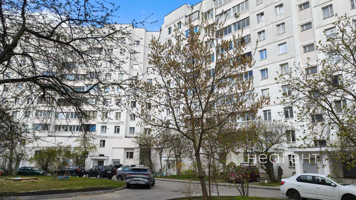 просп. Победителей, дом 75/1