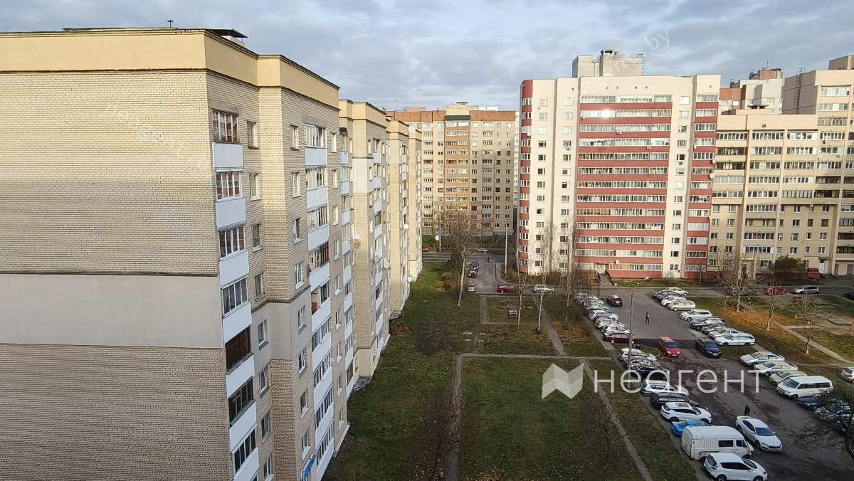 тракт Логойский, дом 1, вид из окна тракт Логойский, дом 1, вид из окна