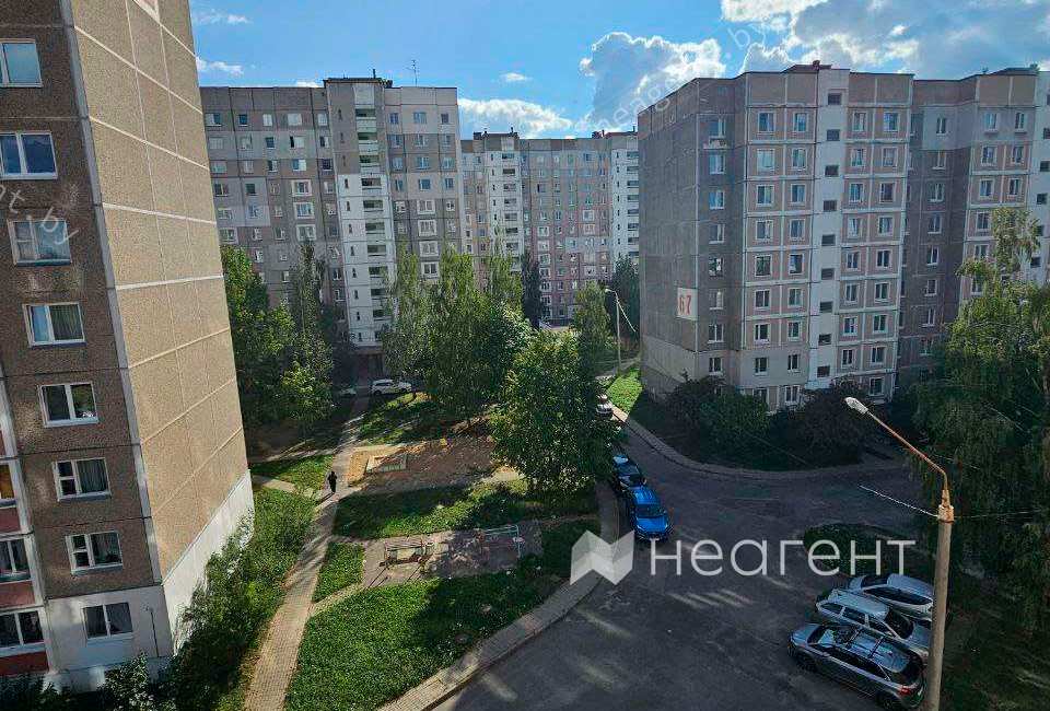ул. Горецкого, дом 63, вид из окон во двор