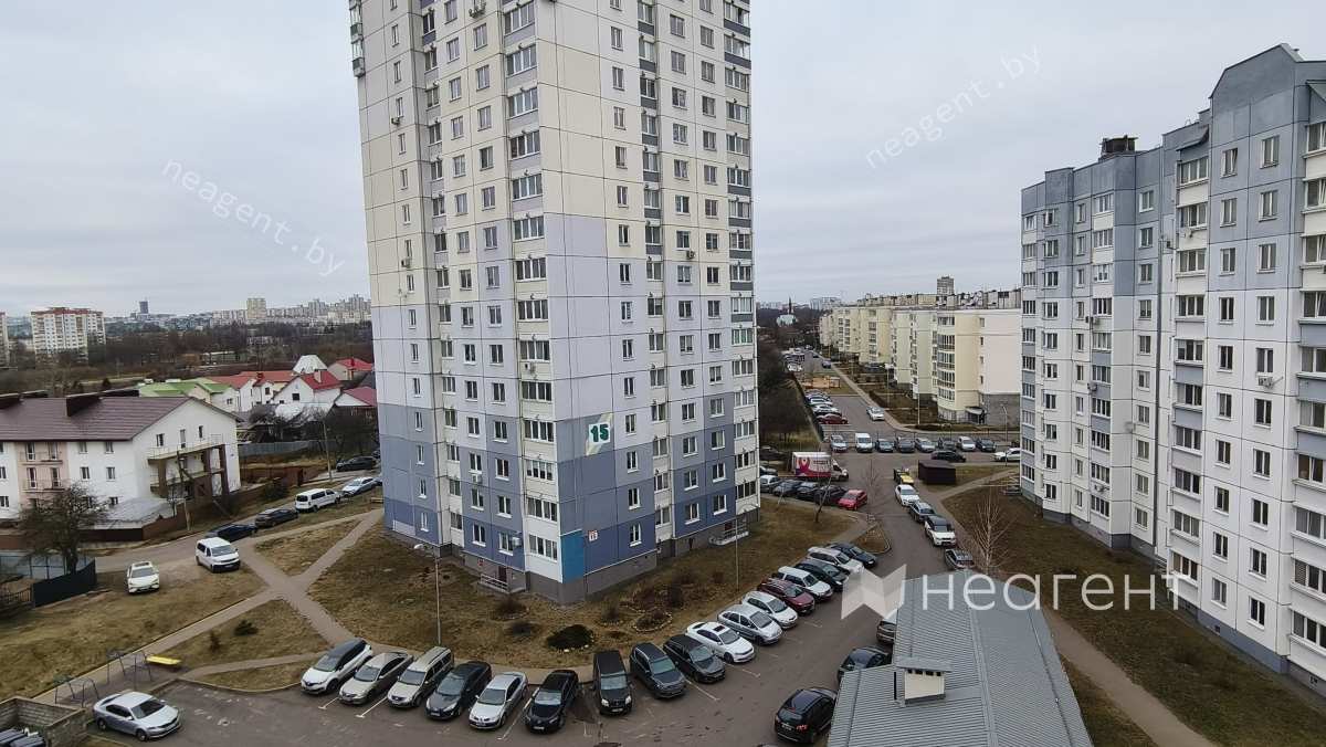 ул. Малинина, дом 4, вид на улицу