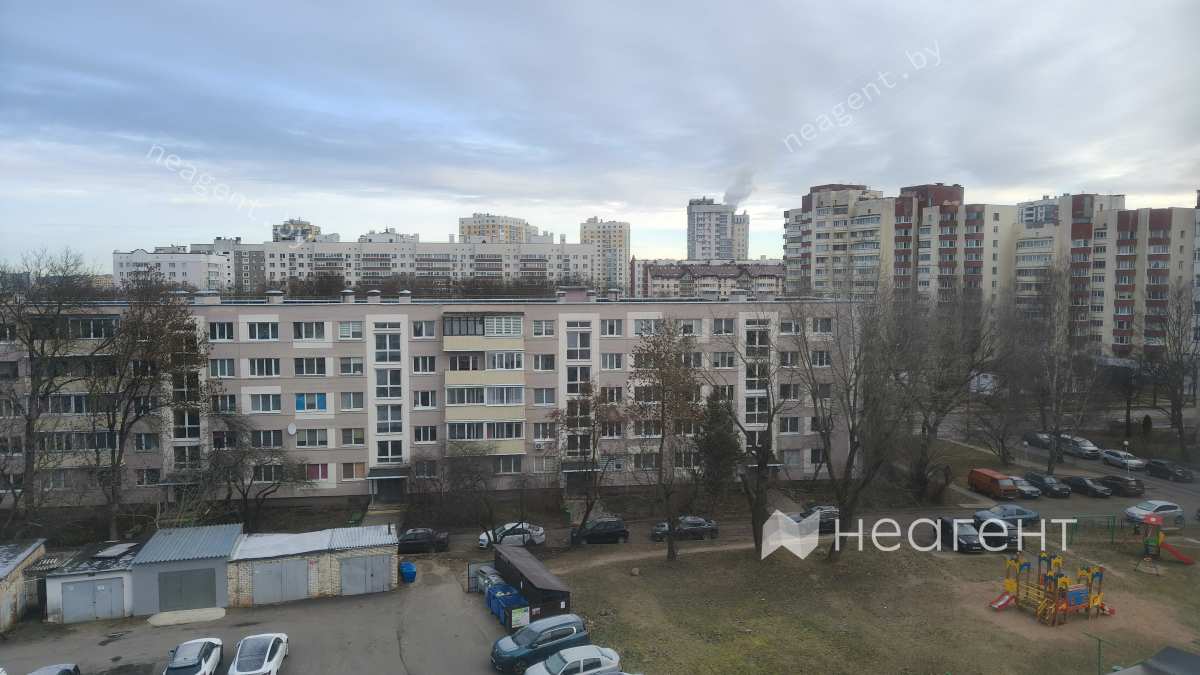 ул. Нововиленская, дом 8, вид из окна