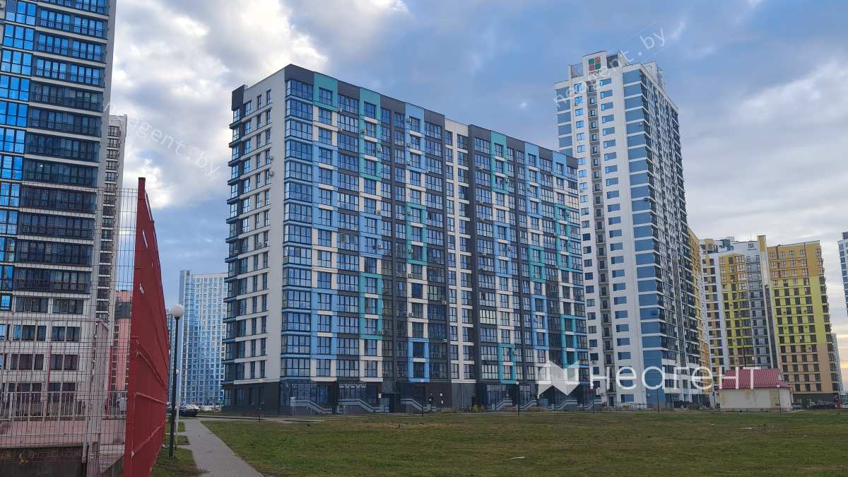 ул. Михаила Савицкого, дом 8