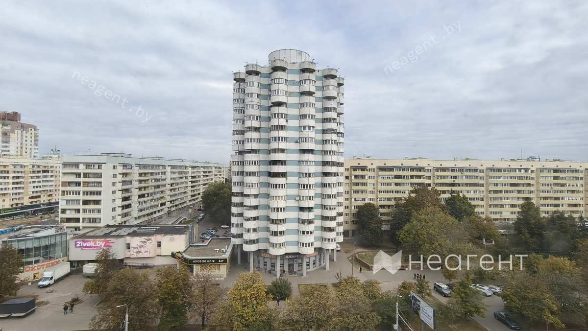 ул. Веры Хоружей, дом 18к1