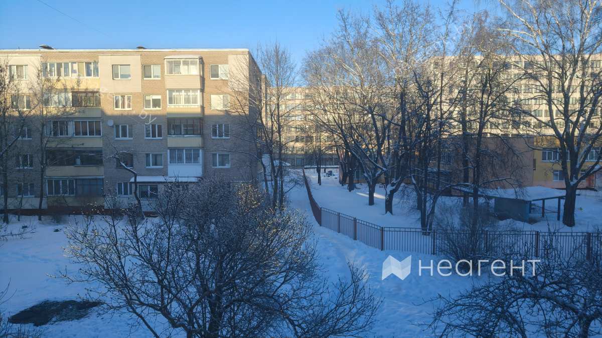 ул. Восточная, дом 32/2, вид на улицу