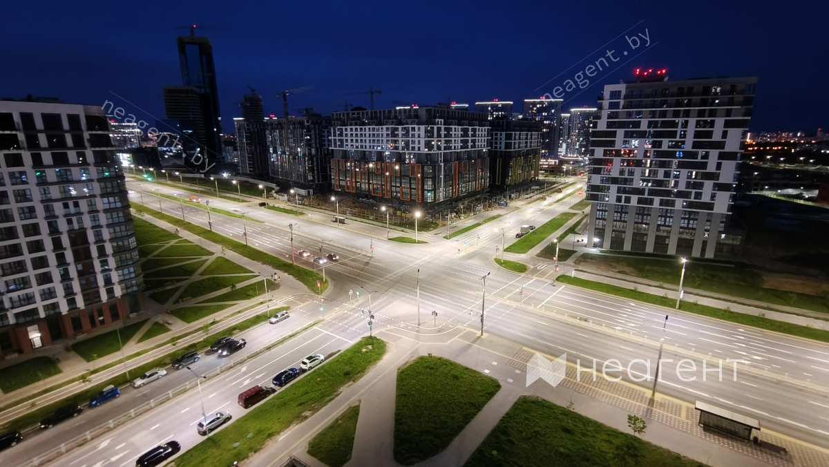 ул. Жореса Алфёрова, дом 14, вид из окна