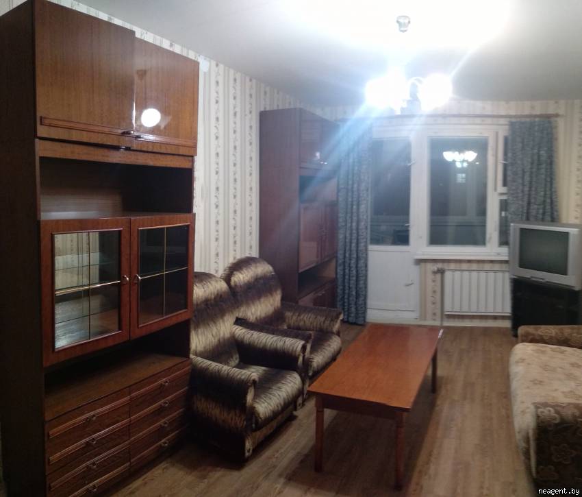 1-комнатная квартира, ул. Неманская, 75, 467 рублей: фото 1