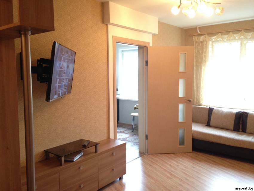 2-комнатная квартира, ул. Тикоцкого, 50/1, 852 рублей: фото 1