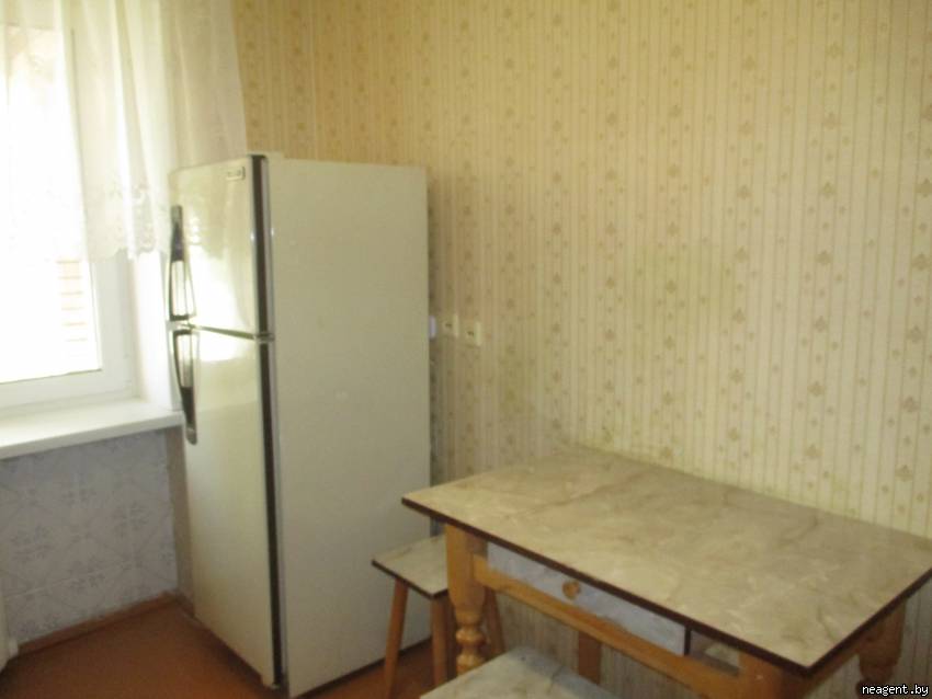 2-комнатная квартира, ул. Асаналиева, 20/2, 755 рублей: фото 3