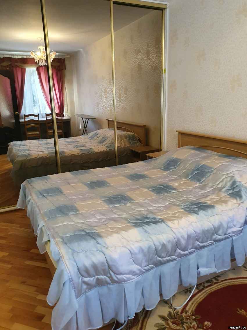 2-комнатная квартира, ул. Золотая Горка, 14, 780 рублей: фото 1
