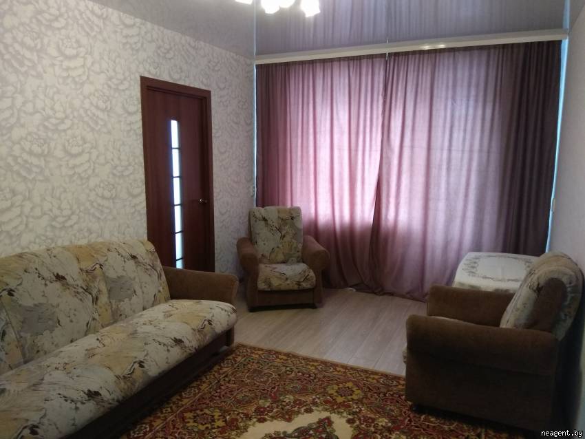2-комнатная квартира, ул. Толбухина, 19, 875 рублей: фото 1