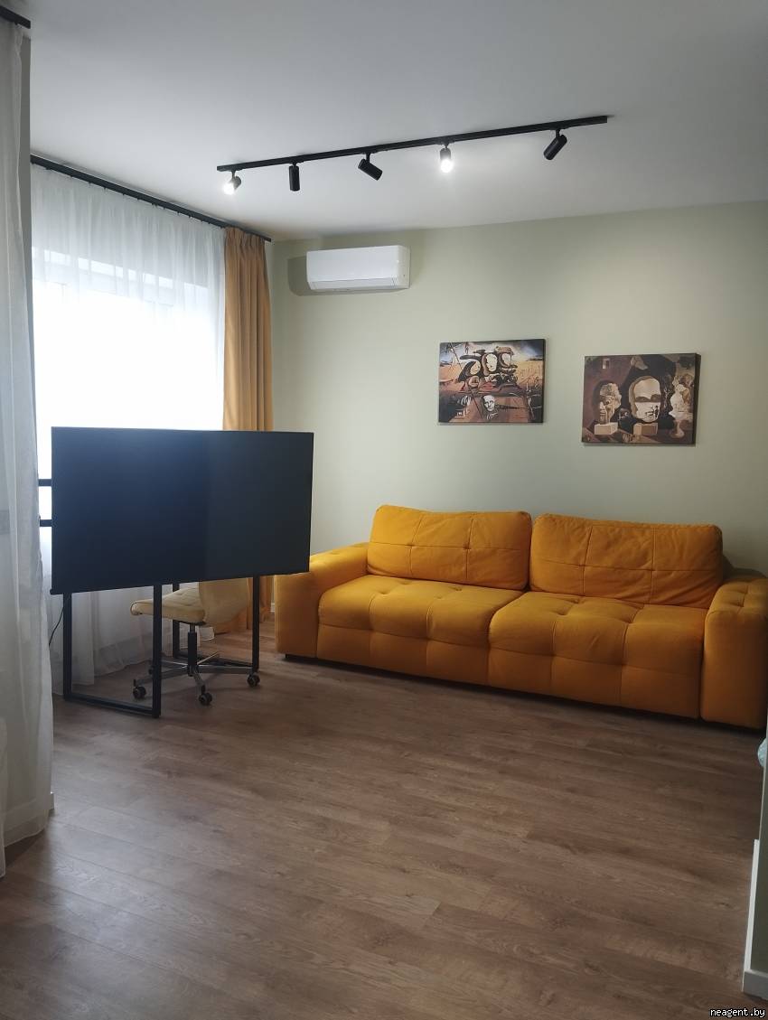 2-комнатная квартира, ул. Петра Мстиславца, 1, 1609 рублей: фото 1