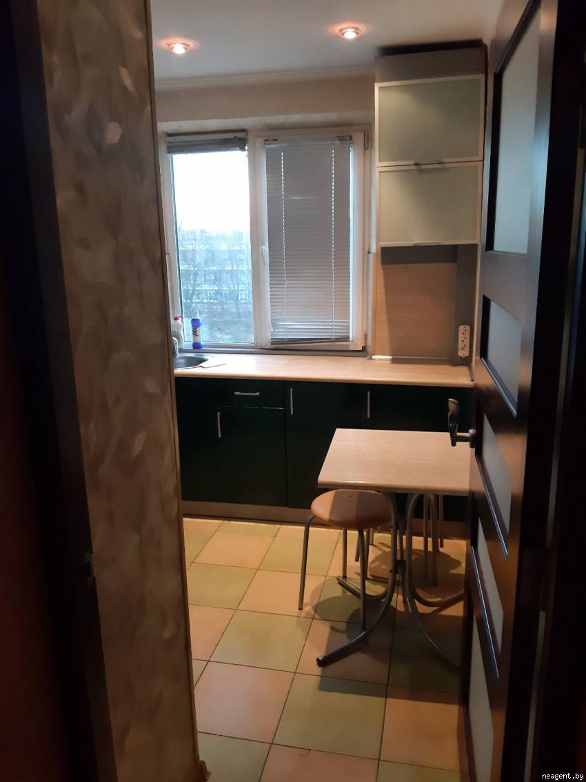 3-комнатная квартира, Уборевича, 124, 910 рублей: фото 4