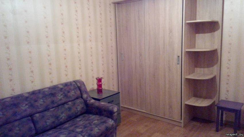 Комната, Острожских, 10, 240 рублей: фото 1