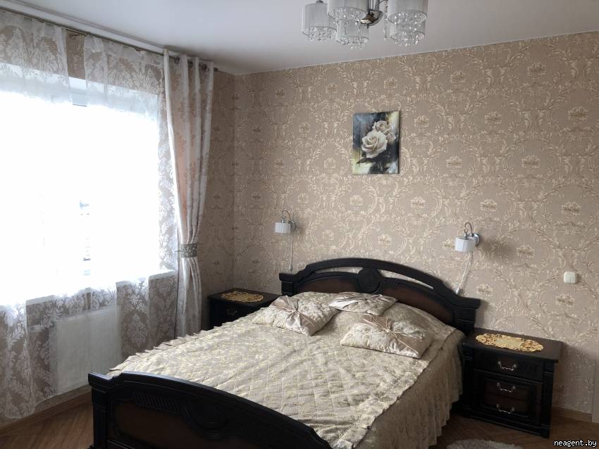 3-комнатная квартира, ул. Мястровская, 12, 1600 рублей: фото 1