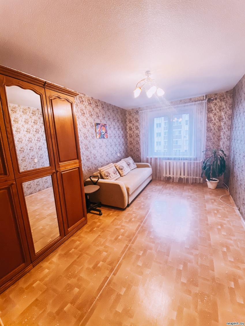 3-комнатная квартира, ул. Червякова, 57, 1023 рублей: фото 1