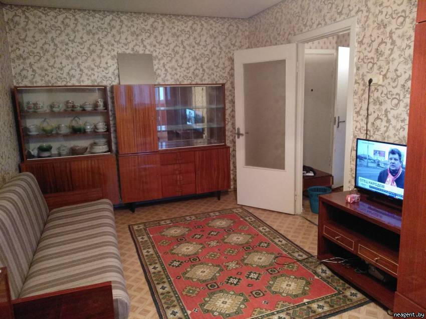 1-комнатная квартира, ул. Парниковая, 3/1, 580 рублей: фото 2