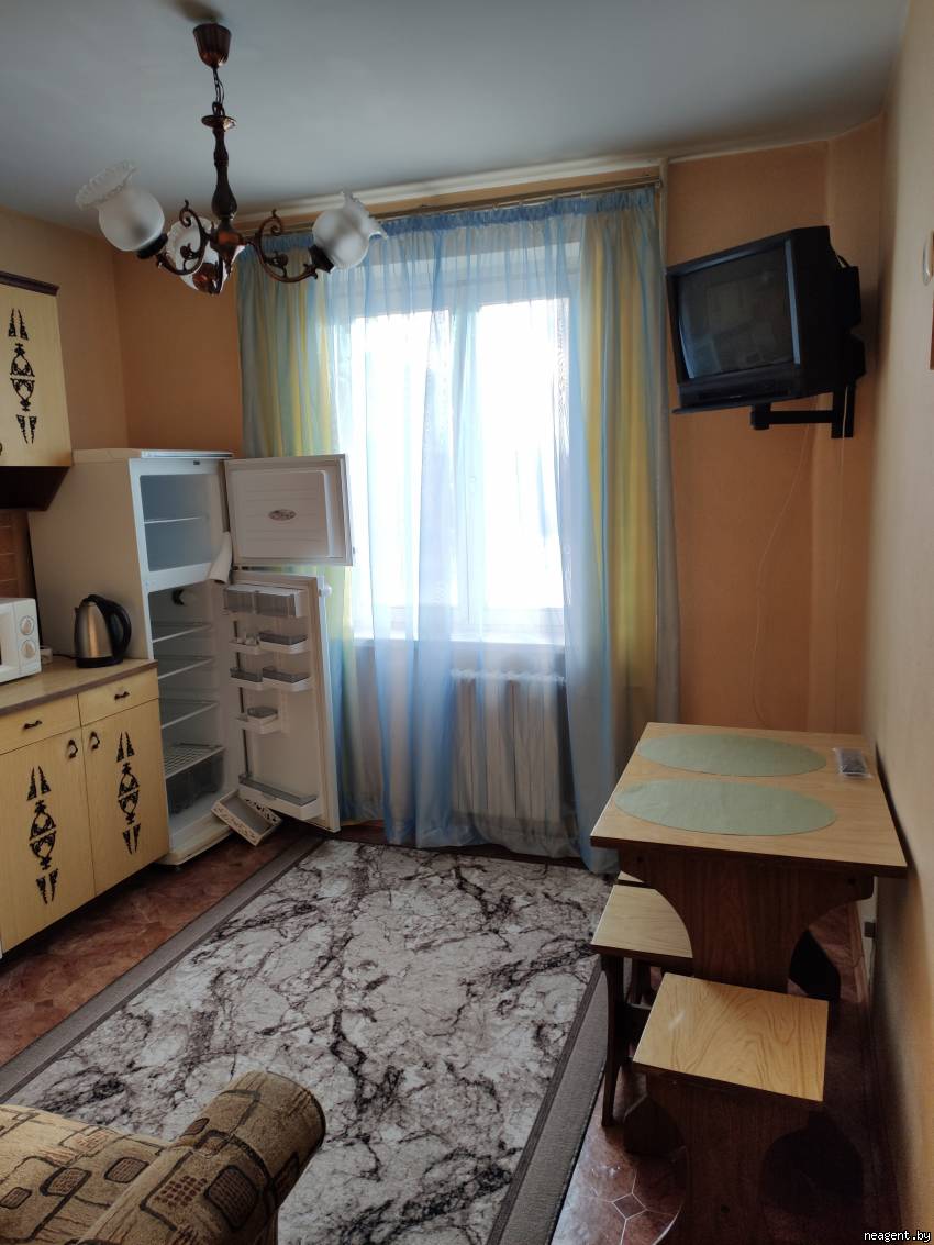 1-комнатная квартира, ул. Одинцова, 3/2, 700 рублей: фото 2