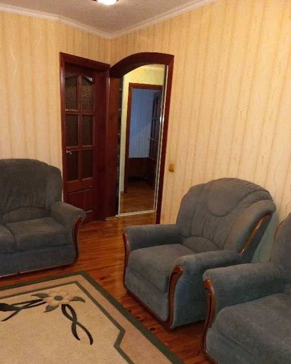 3-комнатная квартира, Калинина, 17, 50 рублей: фото 1
