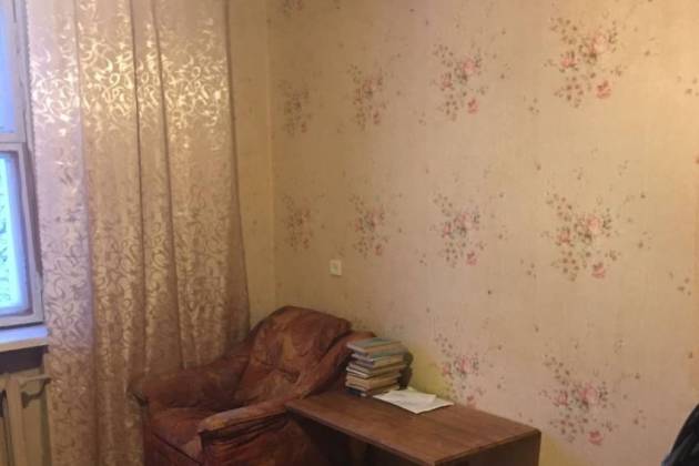 2-комнатная квартира, Жилуновича ул., за 220 р.