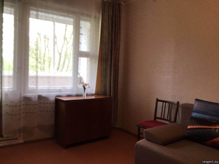 1-комнатная квартира,  ул. Нестерова, 650 рублей: фото 2