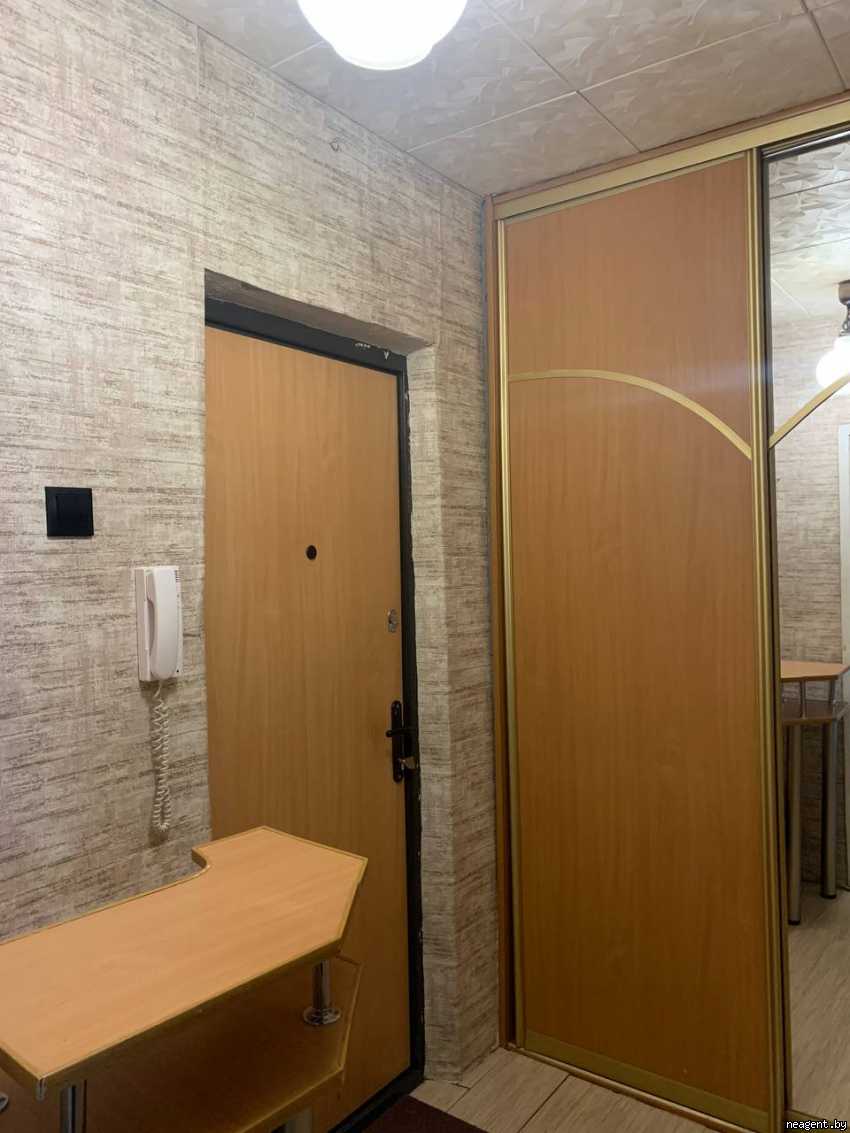 2-комнатная квартира, ул. Есенина, 131, 690 рублей: фото 5