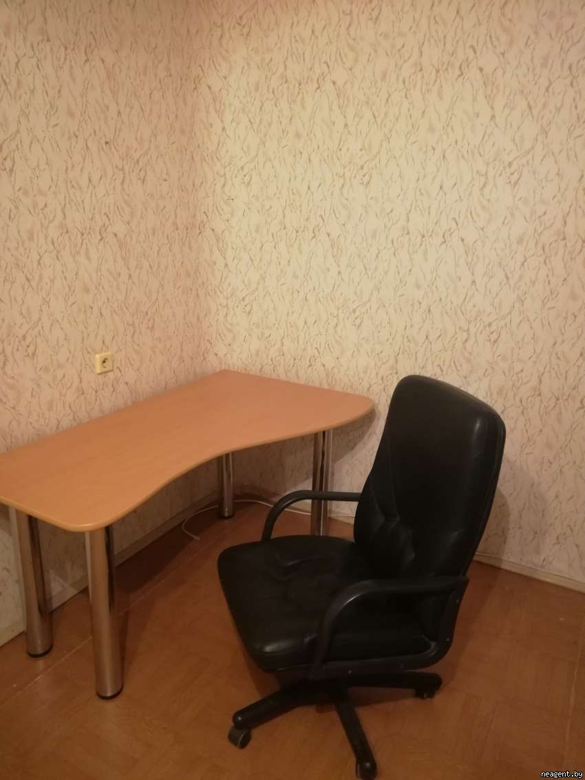 Комната,  ул. Мазурова, 260 рублей: фото 1