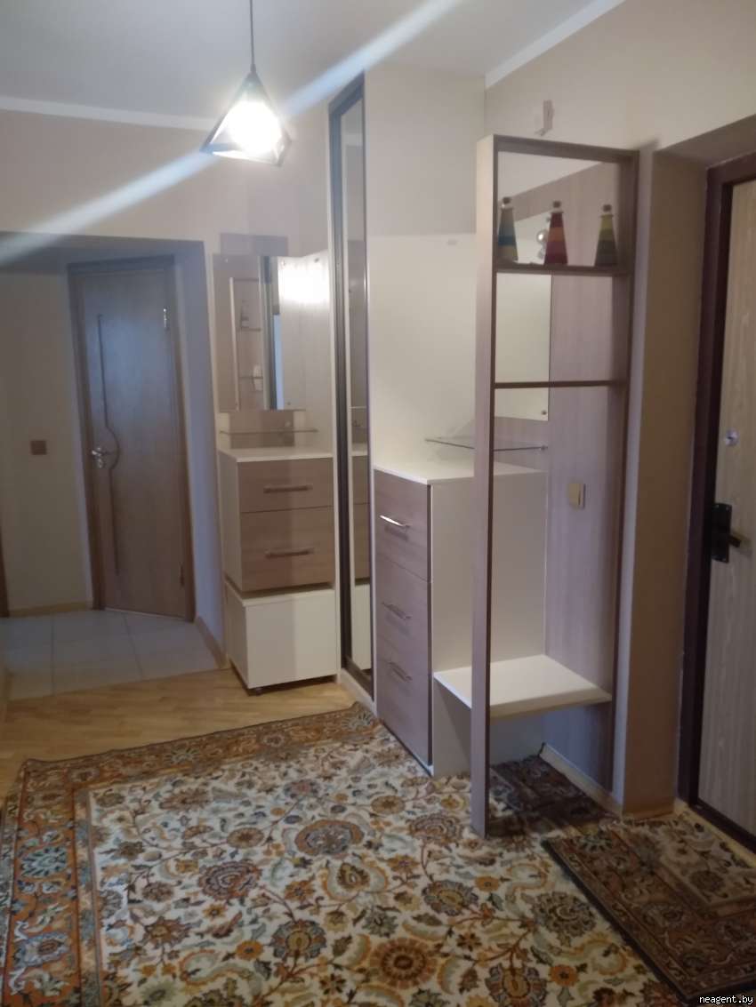 2-комнатная квартира, ул. Васнецова, 15б, 700 рублей: фото 1