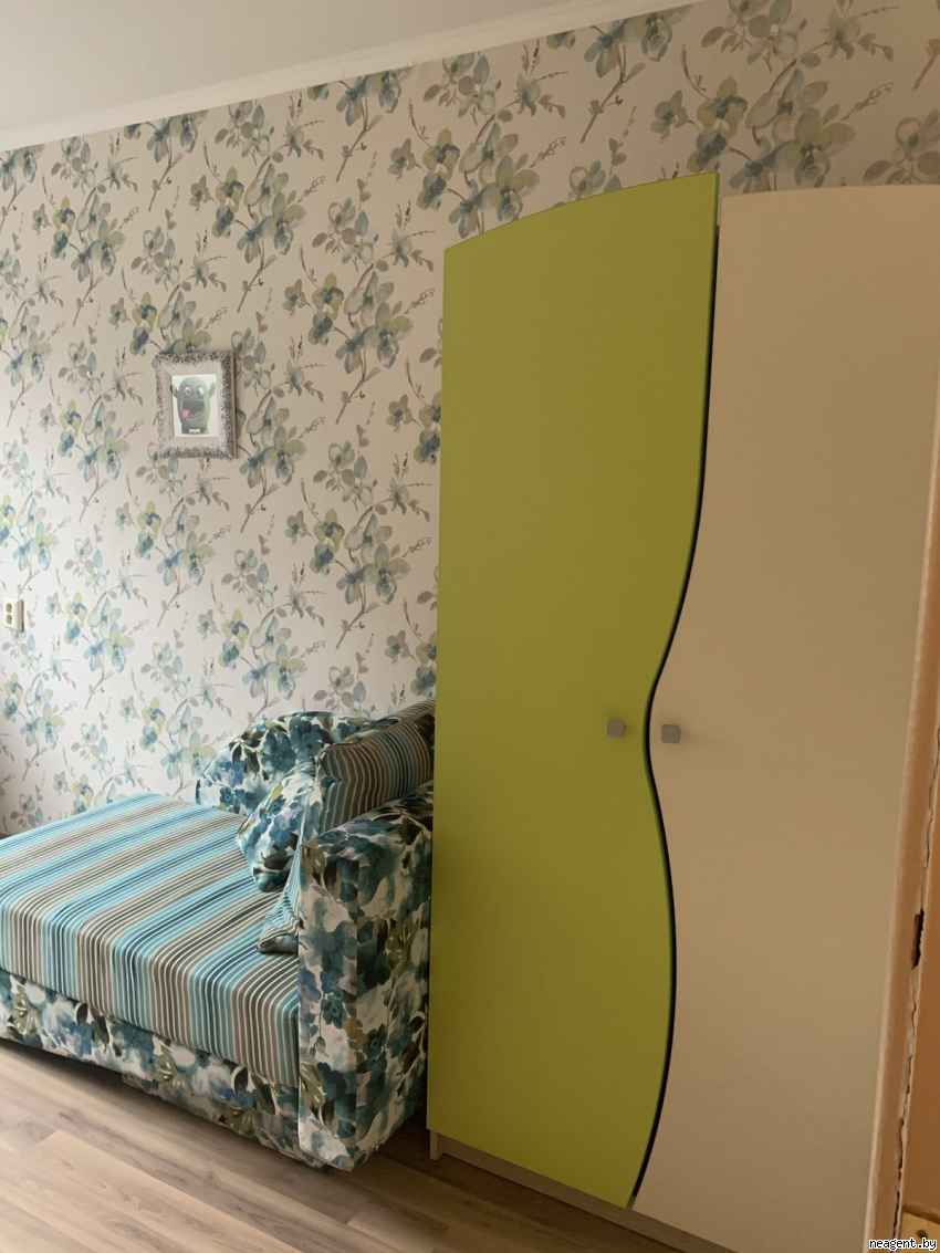 2-комнатная квартира, Якуба Коласа пер., 13, 766 рублей: фото 1