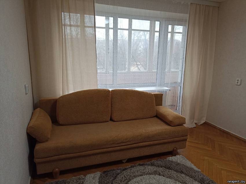 1-комнатная квартира, Логойский тракт, 27, 799 рублей: фото 1