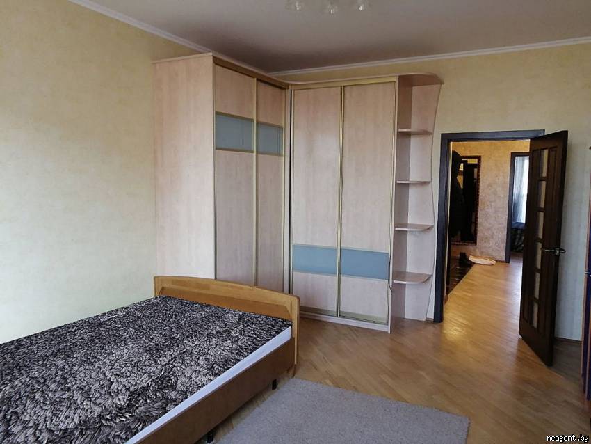 3-комнатная квартира, ул. Тепличная, 1, 1200 рублей: фото 8