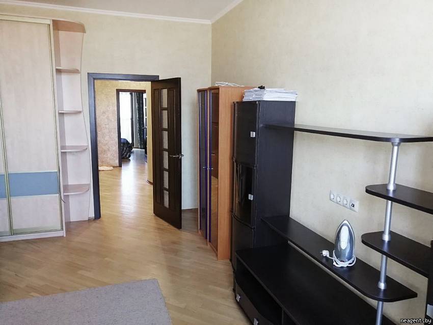 3-комнатная квартира, ул. Тепличная, 1, 1200 рублей: фото 9