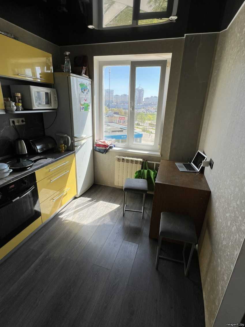 1-комнатная квартира, Есенина, 16, 750 рублей: фото 4