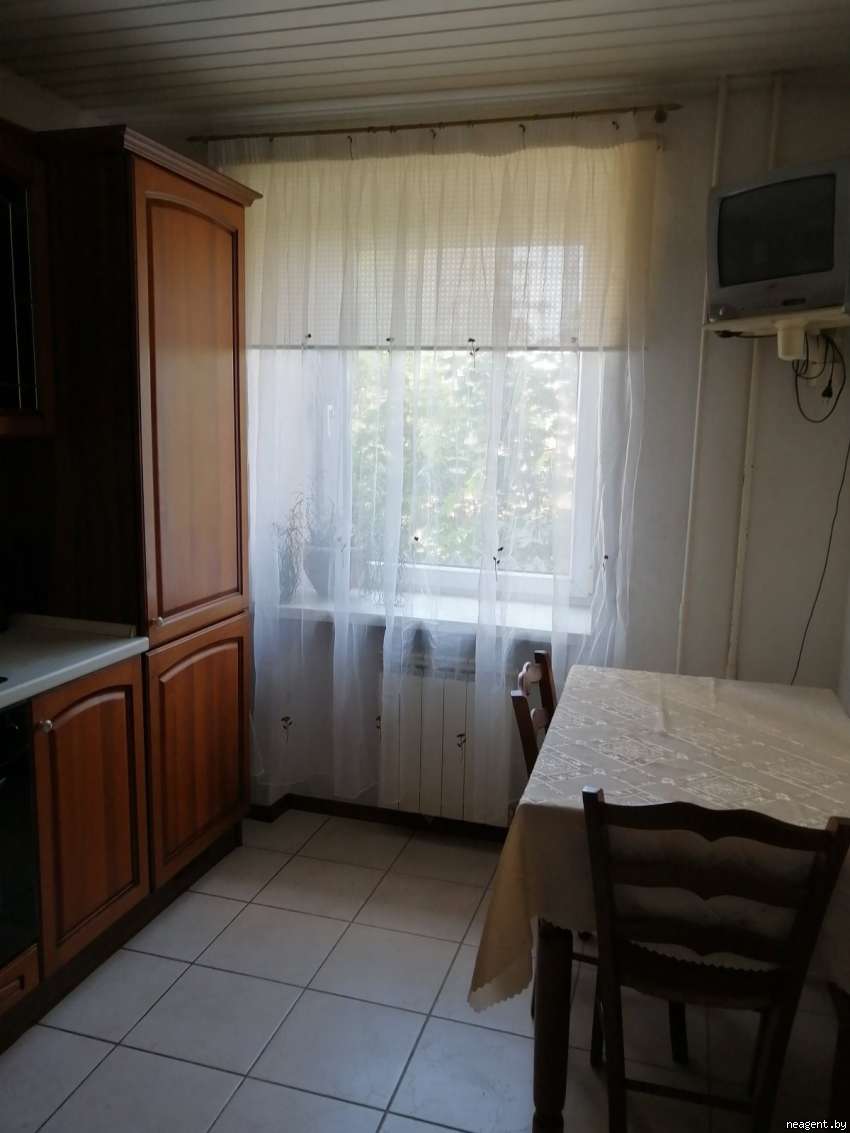 2-комнатная квартира, ул. Рыбалко, 8, 700 рублей: фото 1