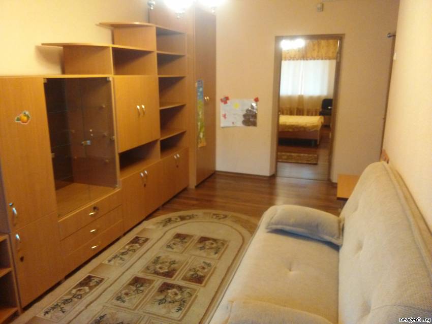 3-комнатная квартира, ул. Карвата, 62, 817 рублей: фото 1