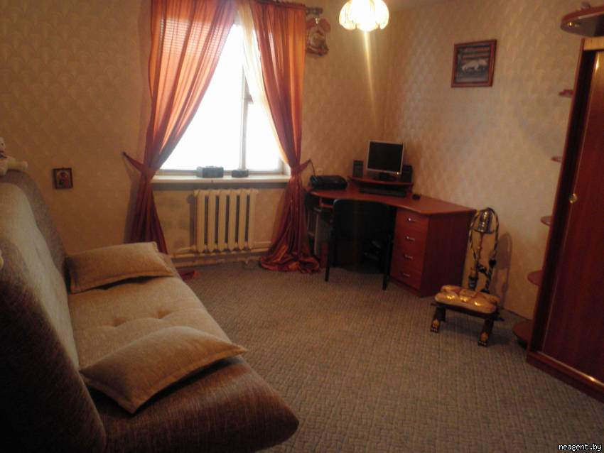 3-комнатная квартира, ул. Холмогорская, 21, 844 рублей: фото 1