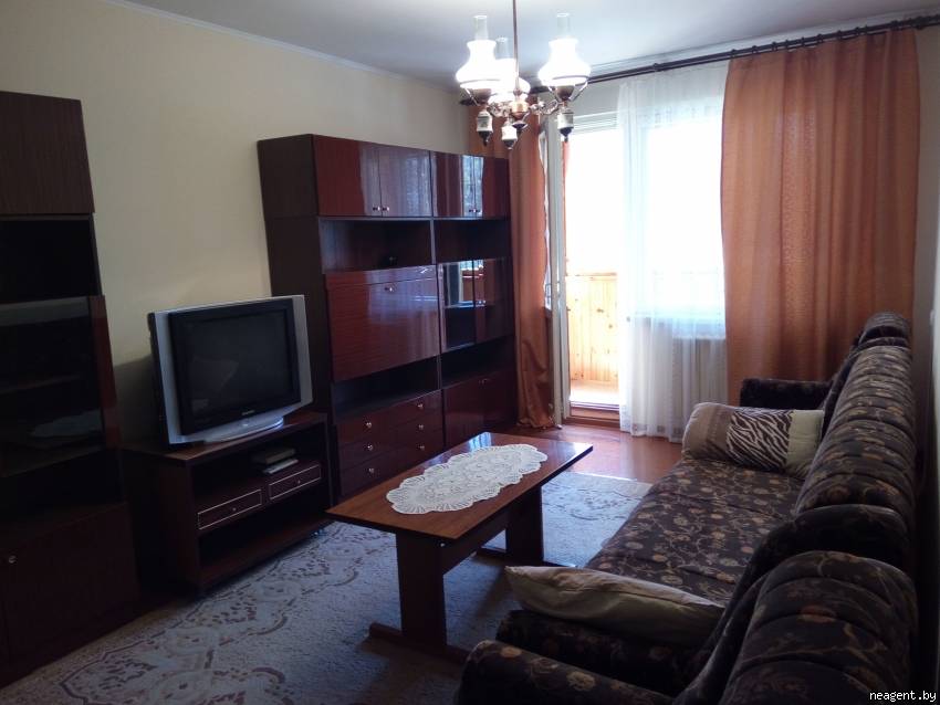 2-комнатная квартира, ул. Славинского, 9, 645 рублей: фото 1