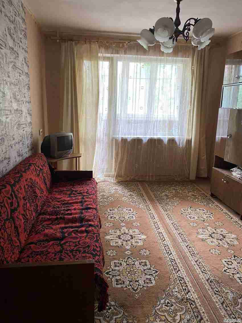 1-комнатная квартира, ул. Нестерова, 62, 513 рублей: фото 1