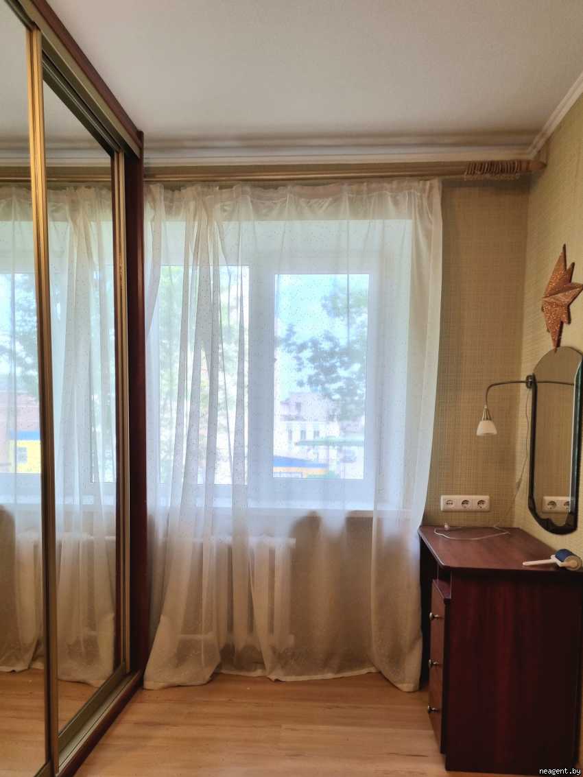 3-комнатная квартира, ул. Гикало, 10, 886 рублей: фото 3
