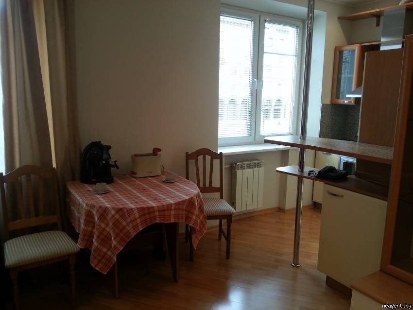 1-комнатная квартира, пр. Независимости, 74, 1050 рублей: фото 2