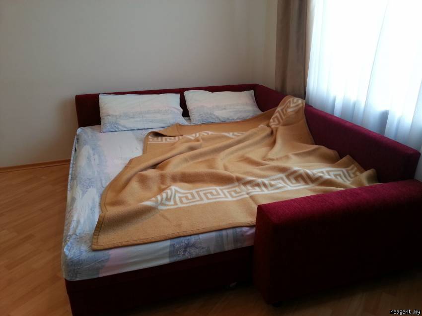 1-комнатная квартира, пр. Независимости, 74, 1050 рублей: фото 12