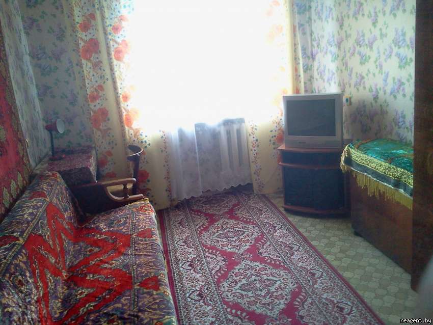 2-комнатная квартира, ул. Артема, 16, 622 рублей: фото 1