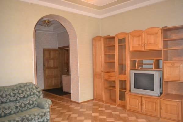3-комнатная квартира, ул. Гуртьева, 6, 773 рублей: фото 1