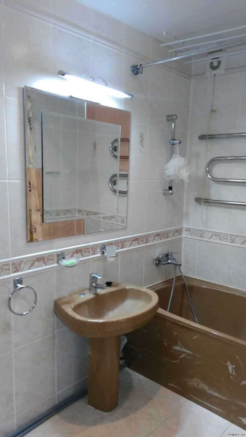 3-комнатная квартира, ул. Франциска Скорины, 15, 360 рублей: фото 8