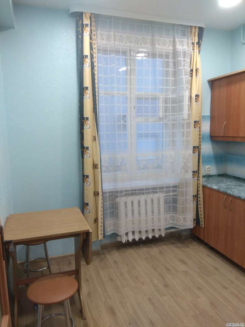 2-комнатная квартира, ул. Свердлова, 32, 700 рублей: фото 1