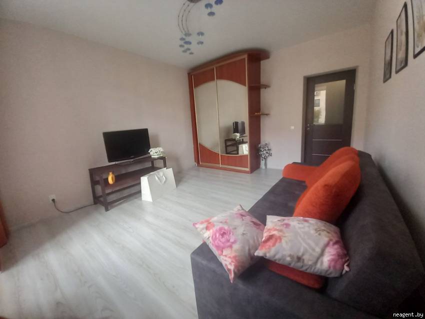 2-комнатная квартира, ул. Кузьмы Чорного, 4, 1070 рублей: фото 1