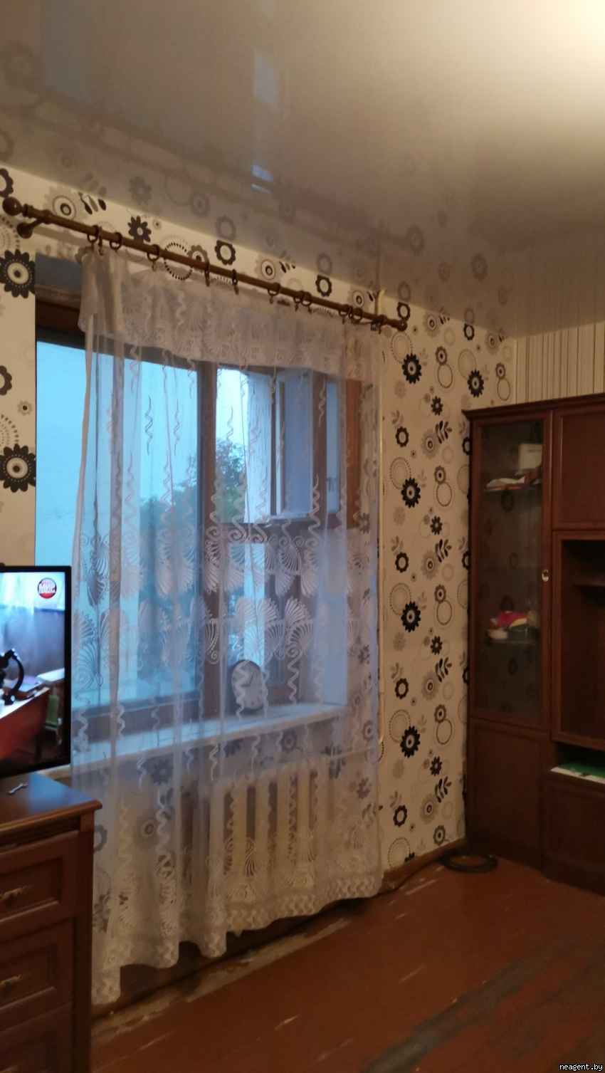 3-комнатная квартира, ул. Серафимовича, 4, 300 рублей: фото 1