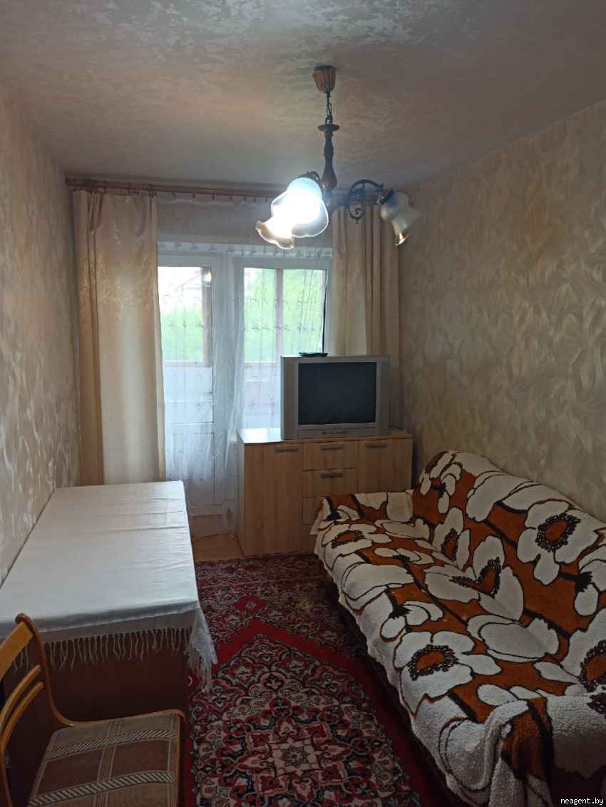 Комната, Машерова просп., 42, 334 рублей: фото 1
