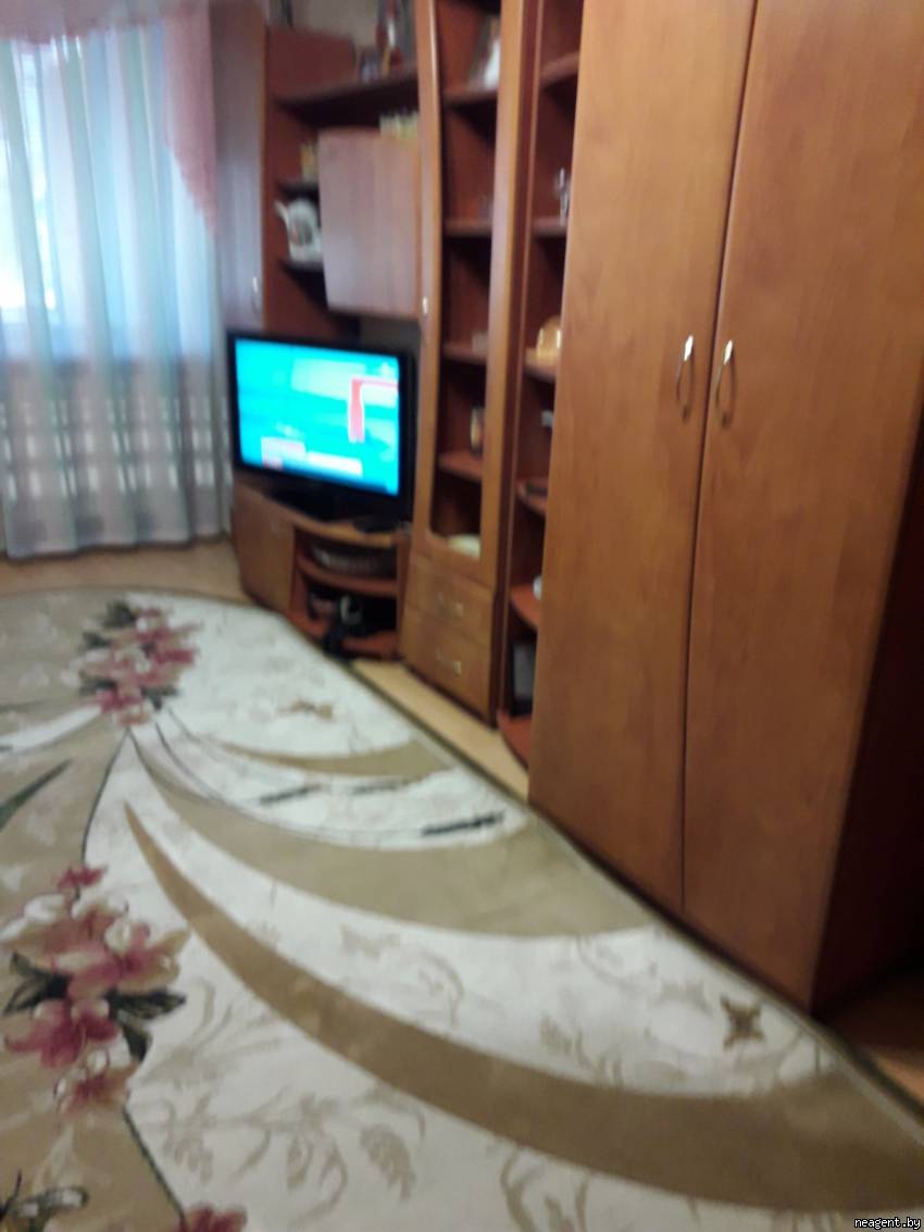 1-комнатная квартира, ул. Карвата, 64, 630 рублей: фото 4